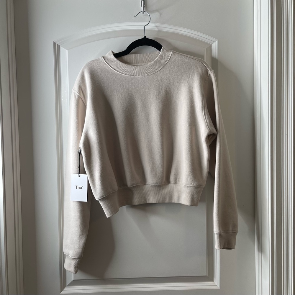 BRAND NEW ARITZIA CREW